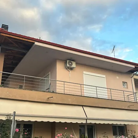 Apartment Thanias's 1 *