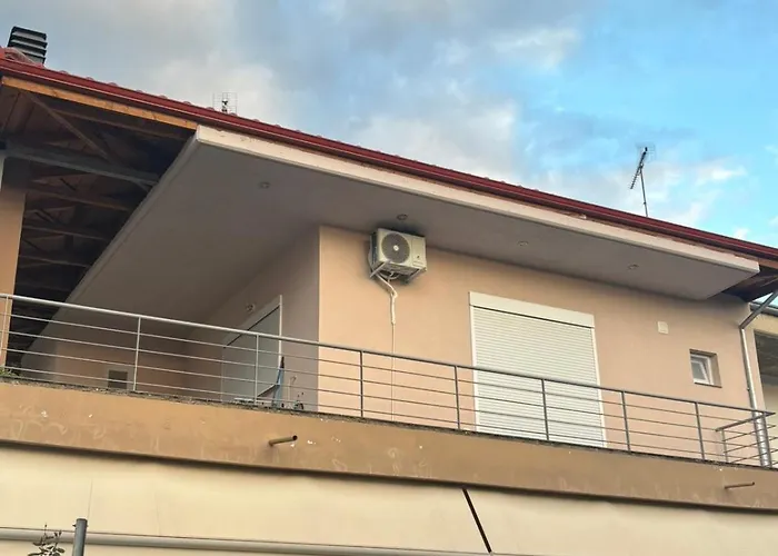 Apartment Thanias's 1 *